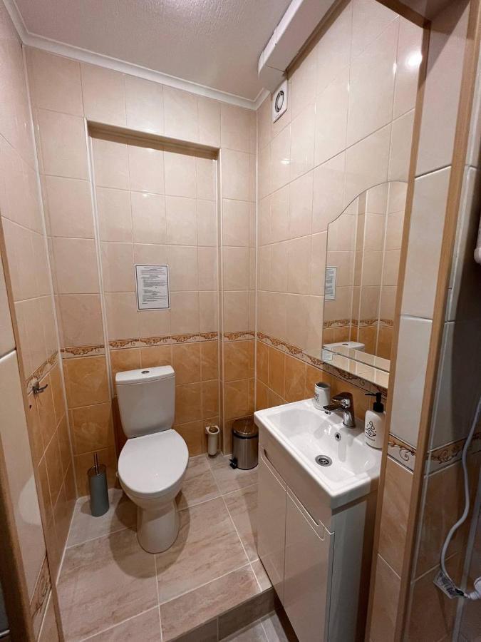 Апартаменти На Печерську Kyiv Exterior photo